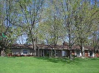 2611 Ogden Dr, West Bloomfield, MI 48323