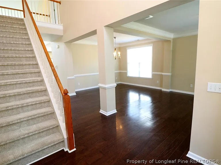 1015 Katie Ln — Photo 3