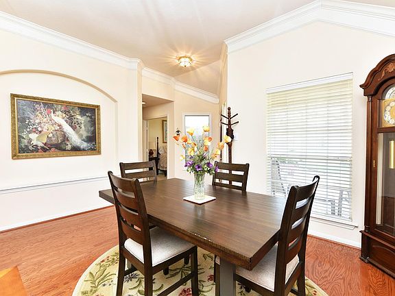 4th image of 3226 Stratford Pointe Dr