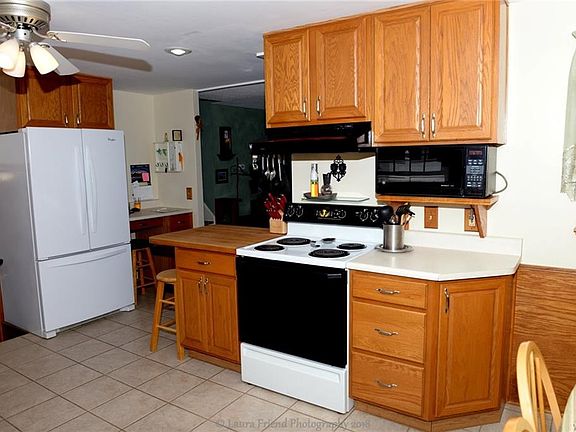 4th image of 223 Dalton Dr