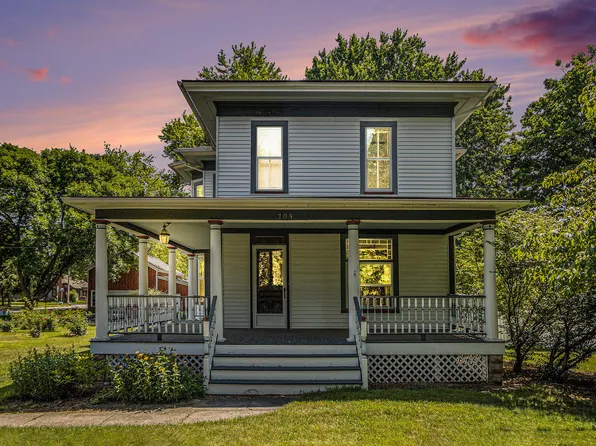 705 S Main St, Plainwell, MI 49080