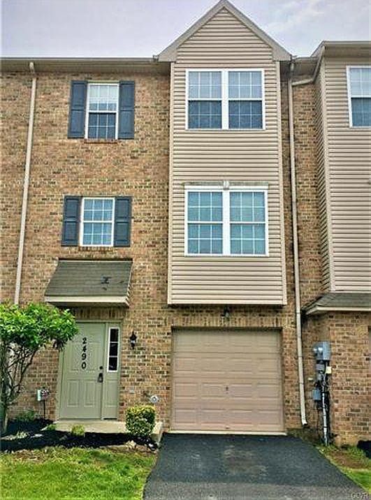1st image of 2490 Gillian Ln