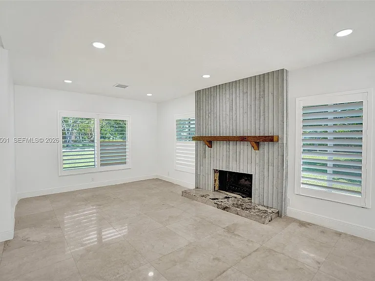 4024 Frances Dr — Photo 23