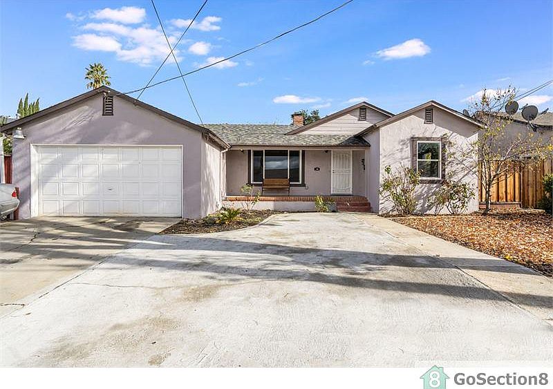 1st image of 66 Birch Ln #1