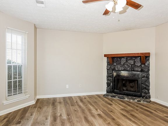 5th image of 3571 Hopkins Ct