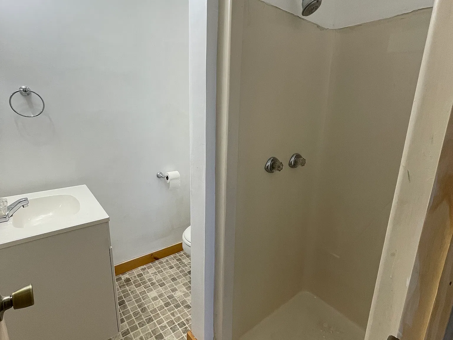 High Ridge Apartments — Photo 3