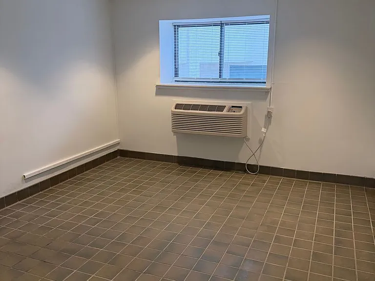 Park Place Apartments — Photo 24