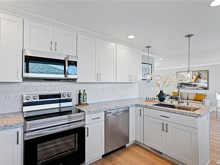 2301 Bonair Pl SE — Photo 9