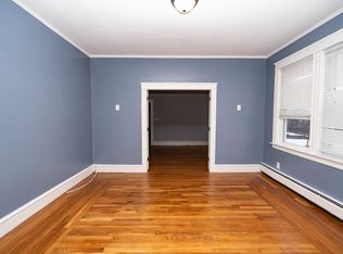 15 Chestnut Hill Ave FLOOR 1, Cranston, RI 02920
