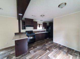 208 Dolphin Dr, Fayetteville, GA