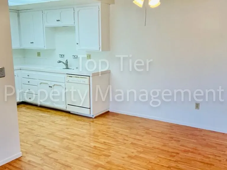 3431 Park Blvd #407 — Photo 6
