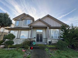 18048 64th Ave, Surrey, BC V3S 1Z5