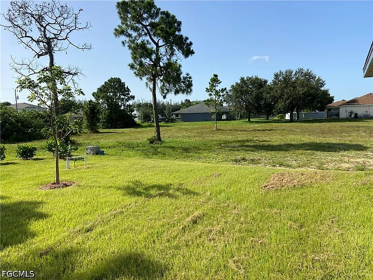 2837 NW 24th Ave — Photo 7