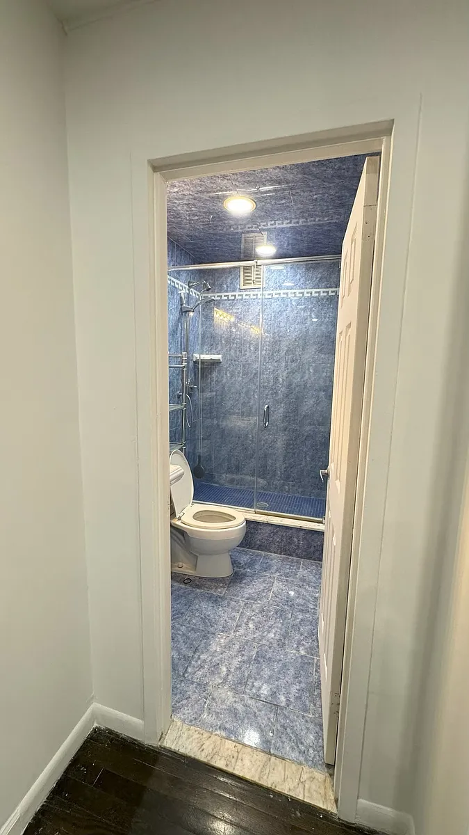 Building Photo - 175 Zoe St #5B