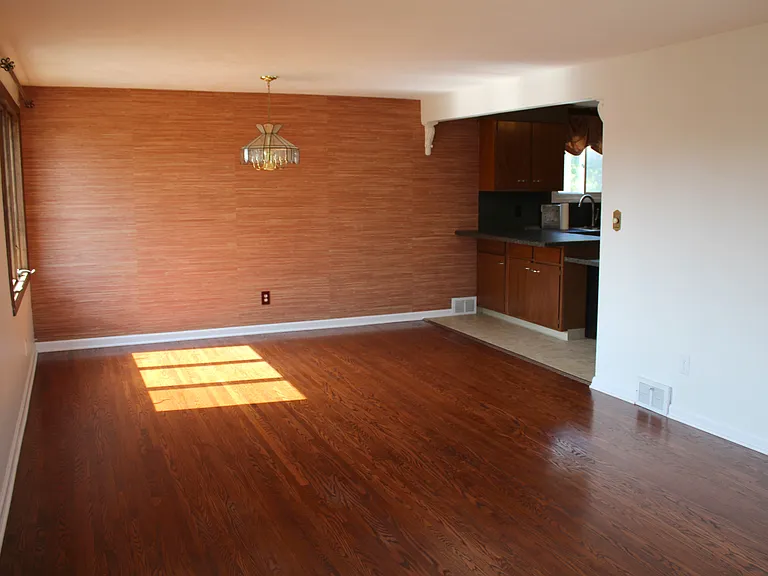 Living Room/Dining Room