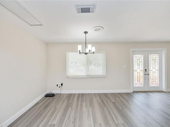 3rd image of 27104 Jarvis RD
