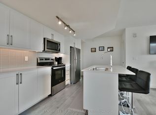 58 Lakeside Ter #818, Barrie, ON L4M 0L5