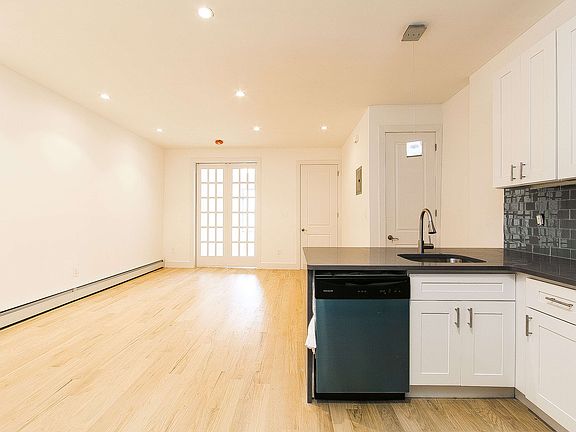 3rd image of 343 Essex St