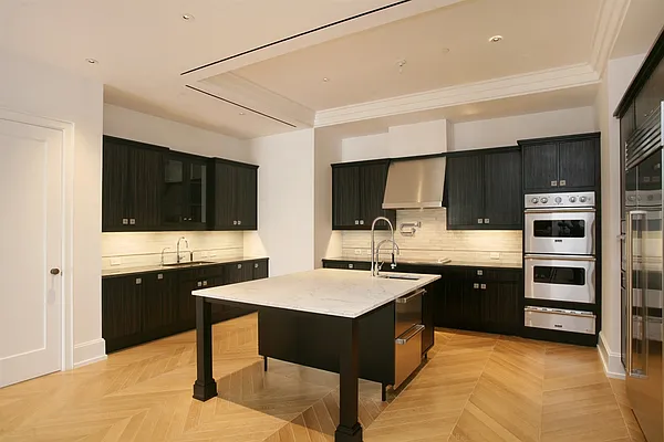 Rented by Corcoran | media 27