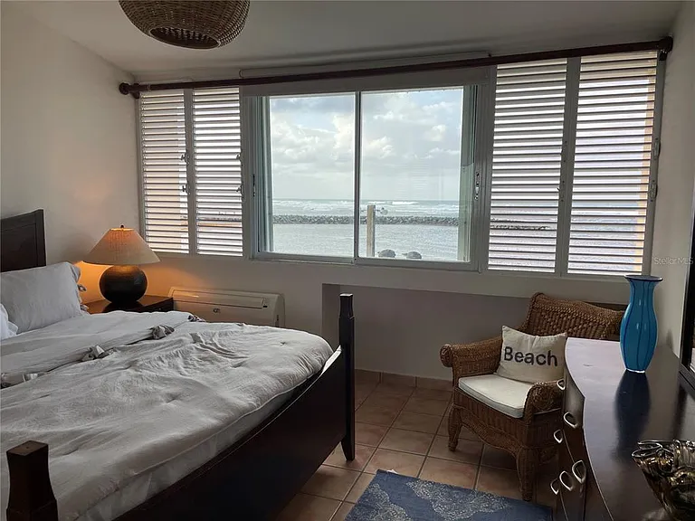 OCEAN VILLAS 6 — Photo 12