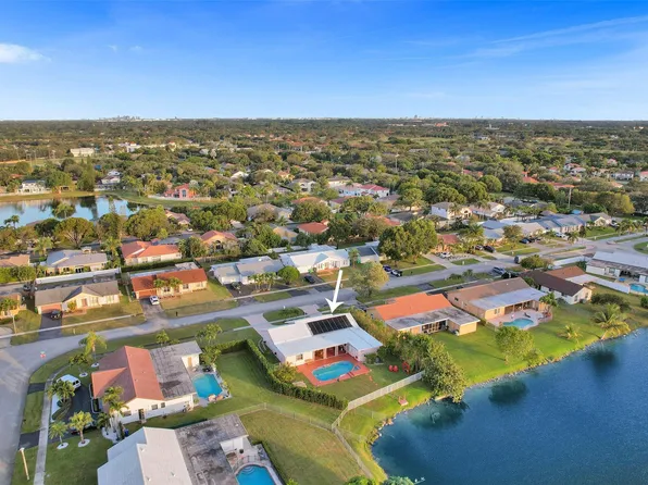 915 NW 133rd Avenue, Sunrise, FL 33325