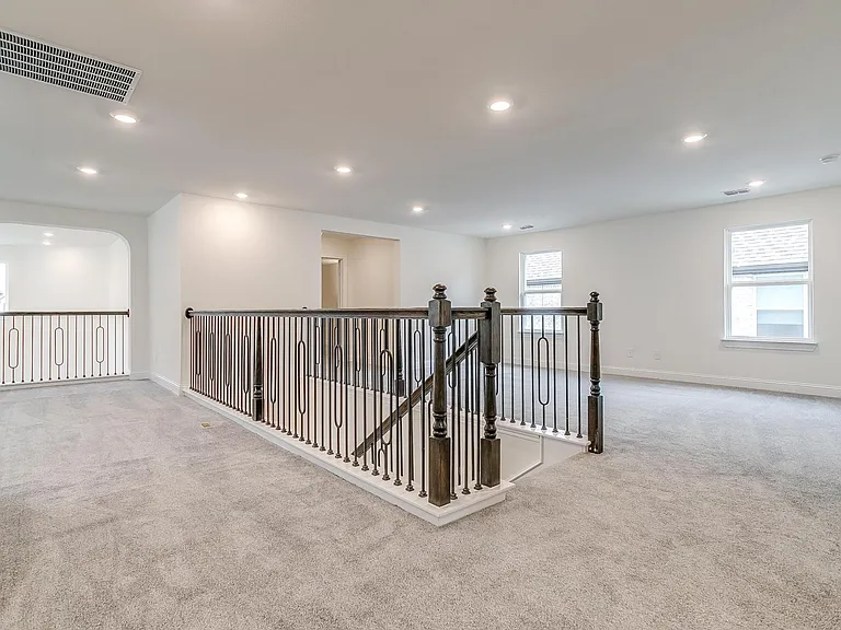 9836 Derbyshire Dr — Photo 84