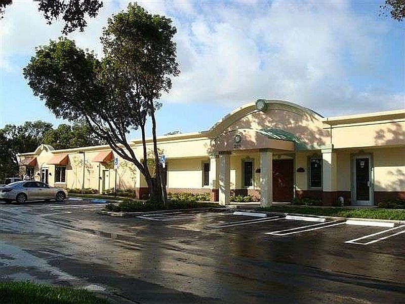 1st image of 201 SW 84th Ave