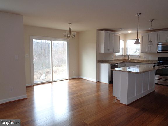 5th image of 6903 Lunette Ln