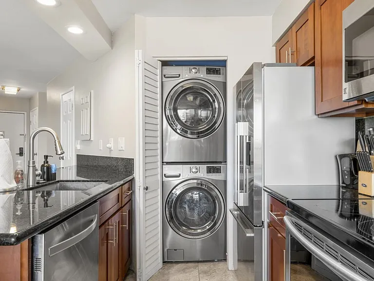 Washer/Dryer