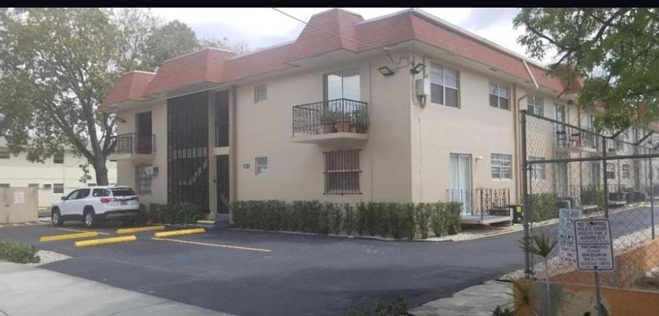 1st image of 1015 NW 45th Ave APT 207