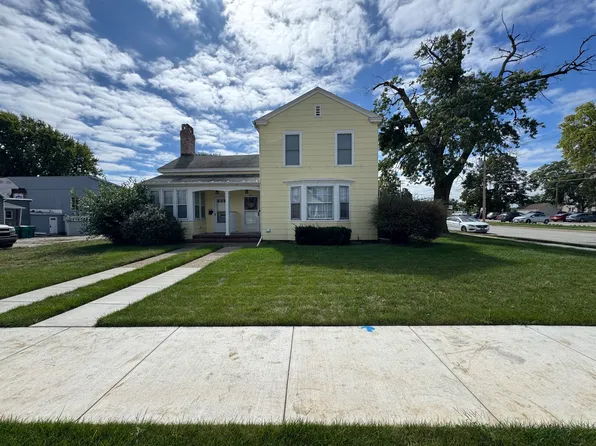 303 E 3rd St, Mishawaka, IN 46544