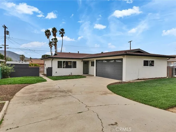 2120 W Lincoln St, Banning, CA 92220