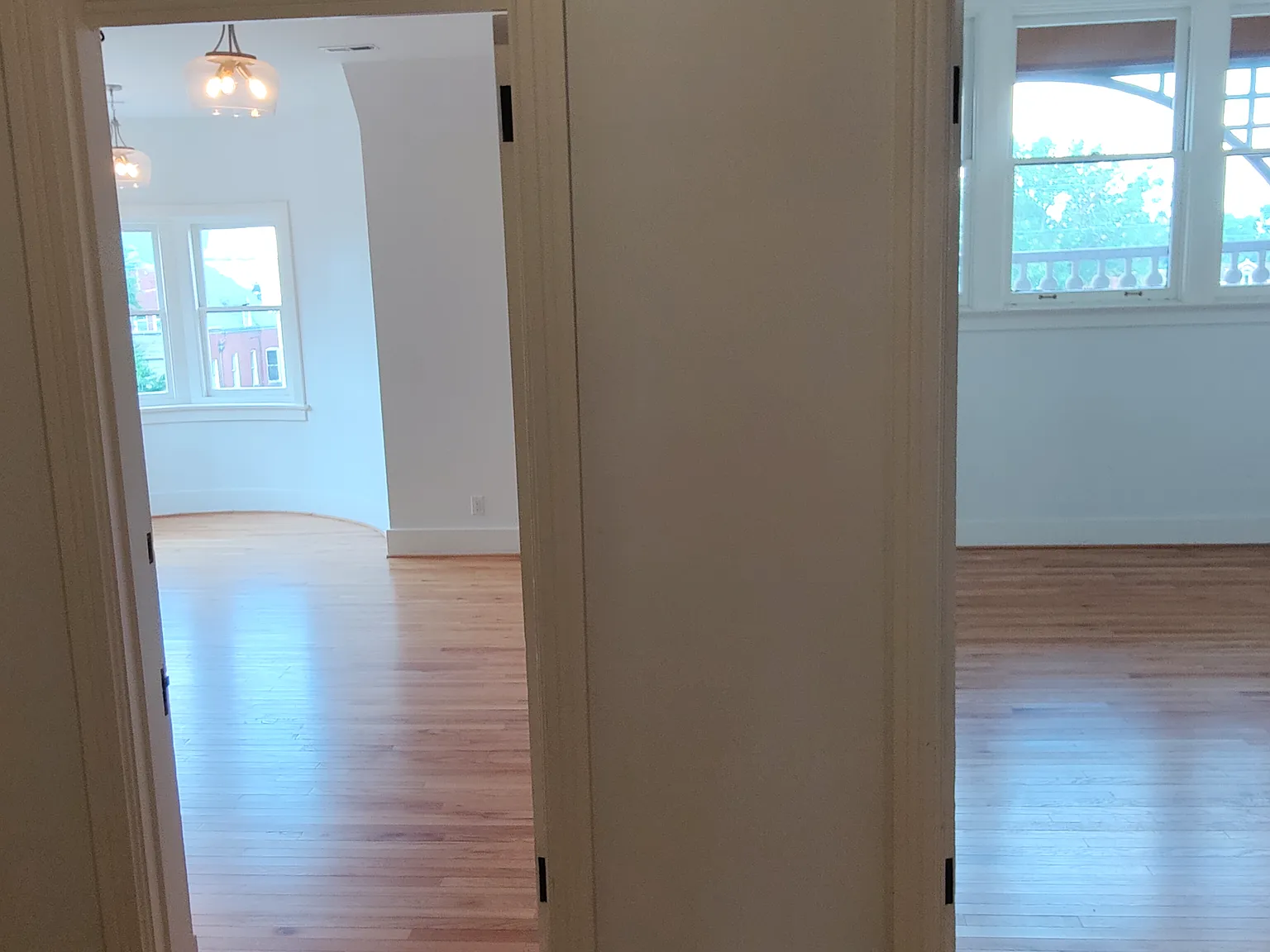 1118 S 3rd St — Photo 3