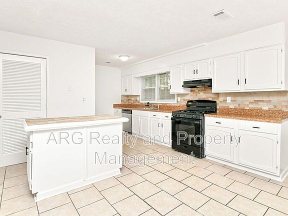 5th image of 2142 Fairway Ct SE #A