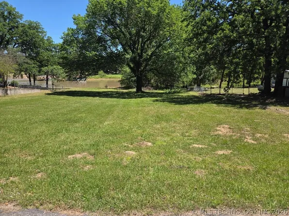 Quail Dr, Eufaula, OK 74432