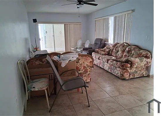 18900 NE 3rd Ct — Photo 3