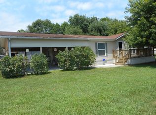 909 S 20th St, Murphysboro, IL 62966