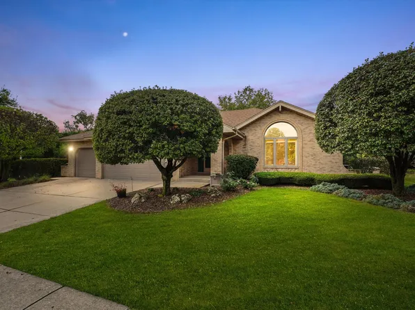 17654 Greenfield Ct, Orland Park, IL 60467