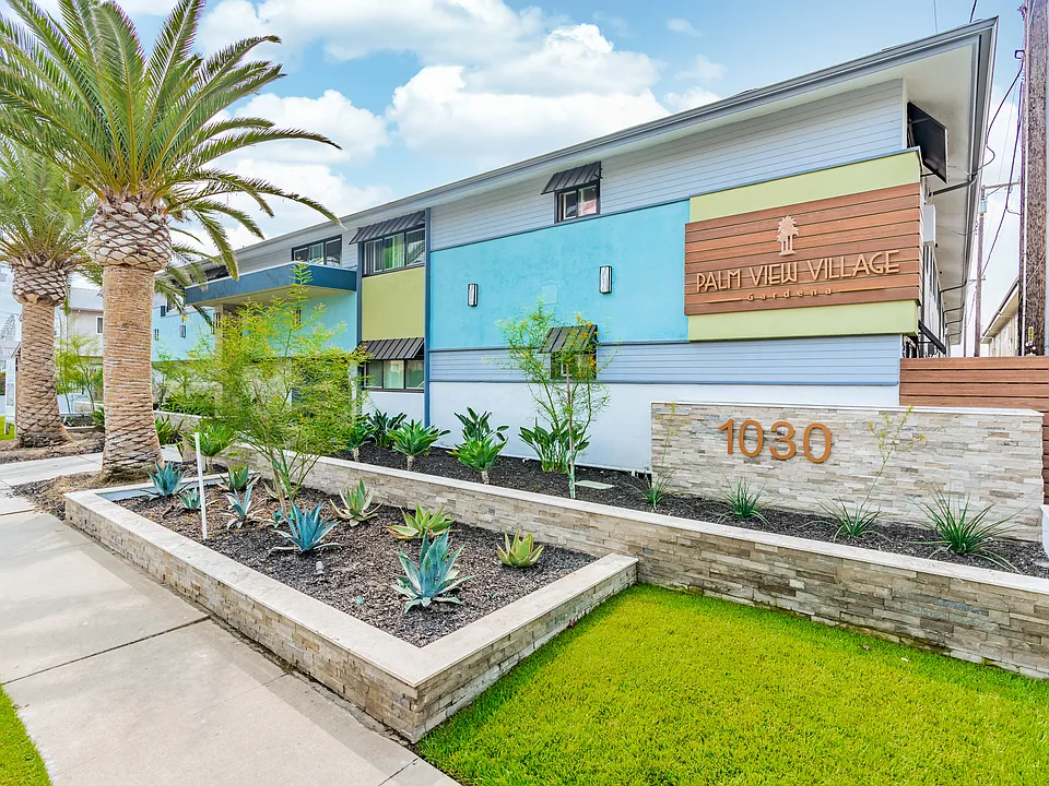 Palm View Village - Gardena