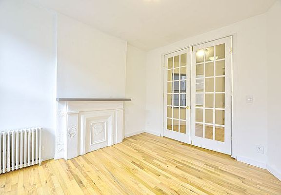 2nd image of 411 W 48th St #34