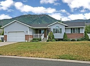 150 E Oakridge Dr, Elk Ridge, UT 84651