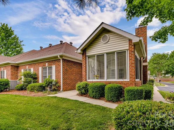 8629 Windsor Ridge Dr, Charlotte, NC 28277
