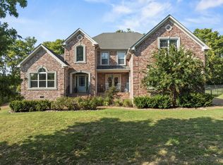 1007 Island Brook Dr, Hendersonville, TN 37075