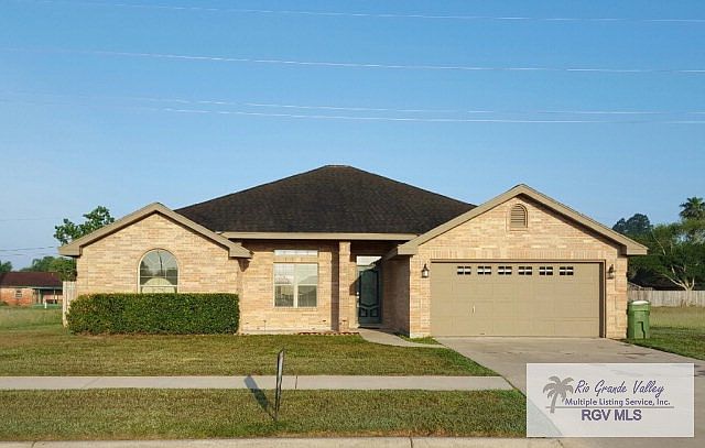 1st image of 106 W Valley Oak Cir