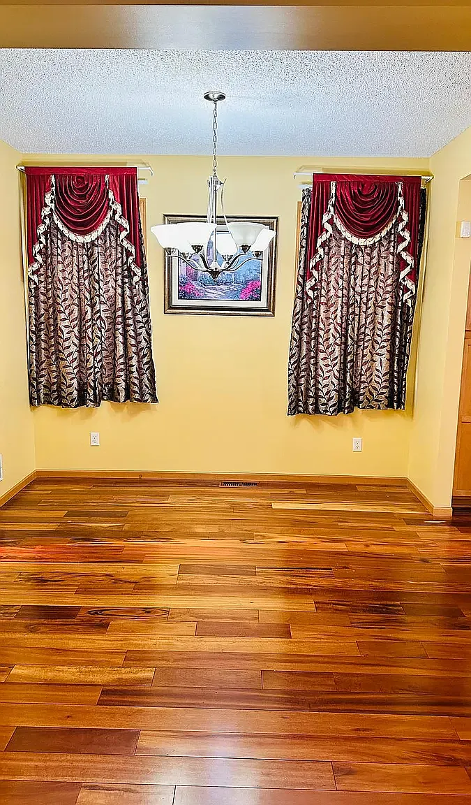 4 bed, 3.5 bath, 2335 sqft, $2,875 — Photo 3