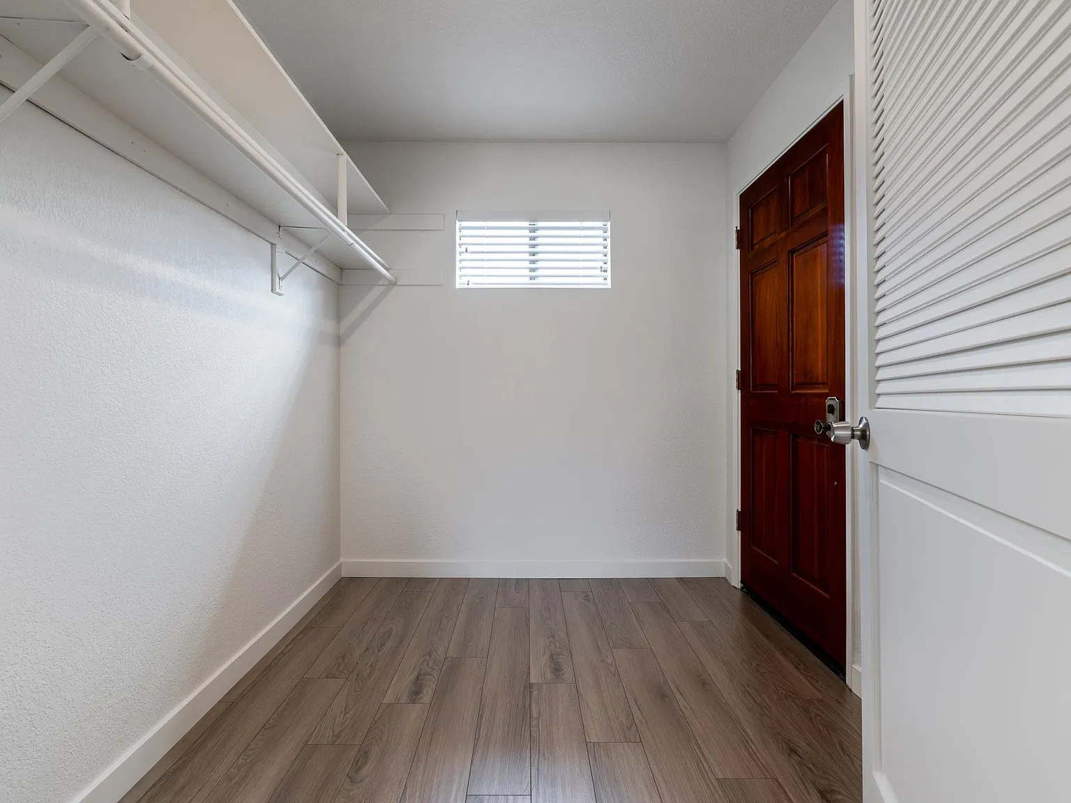4 bed, 1500 sqft, $4,500 — Photo 2