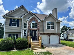 1121 Grove Trail Pass, Douglasville, GA 30134