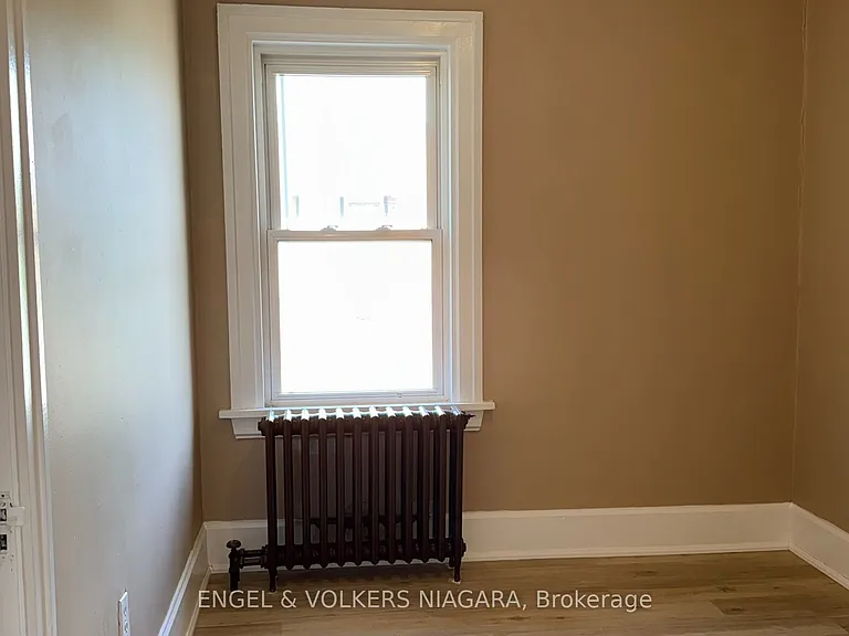 5042 Huron St N — Photo 15