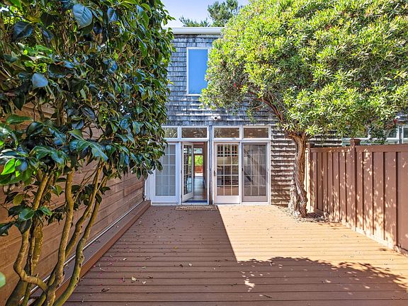 3rd image of 1041 Duncan St #1041