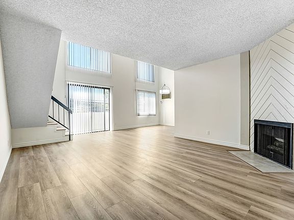 5th image of 3415 McLaughlin Ave APT 209